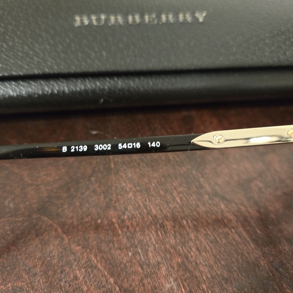 Burberry Glasses - Picture 8 of 9